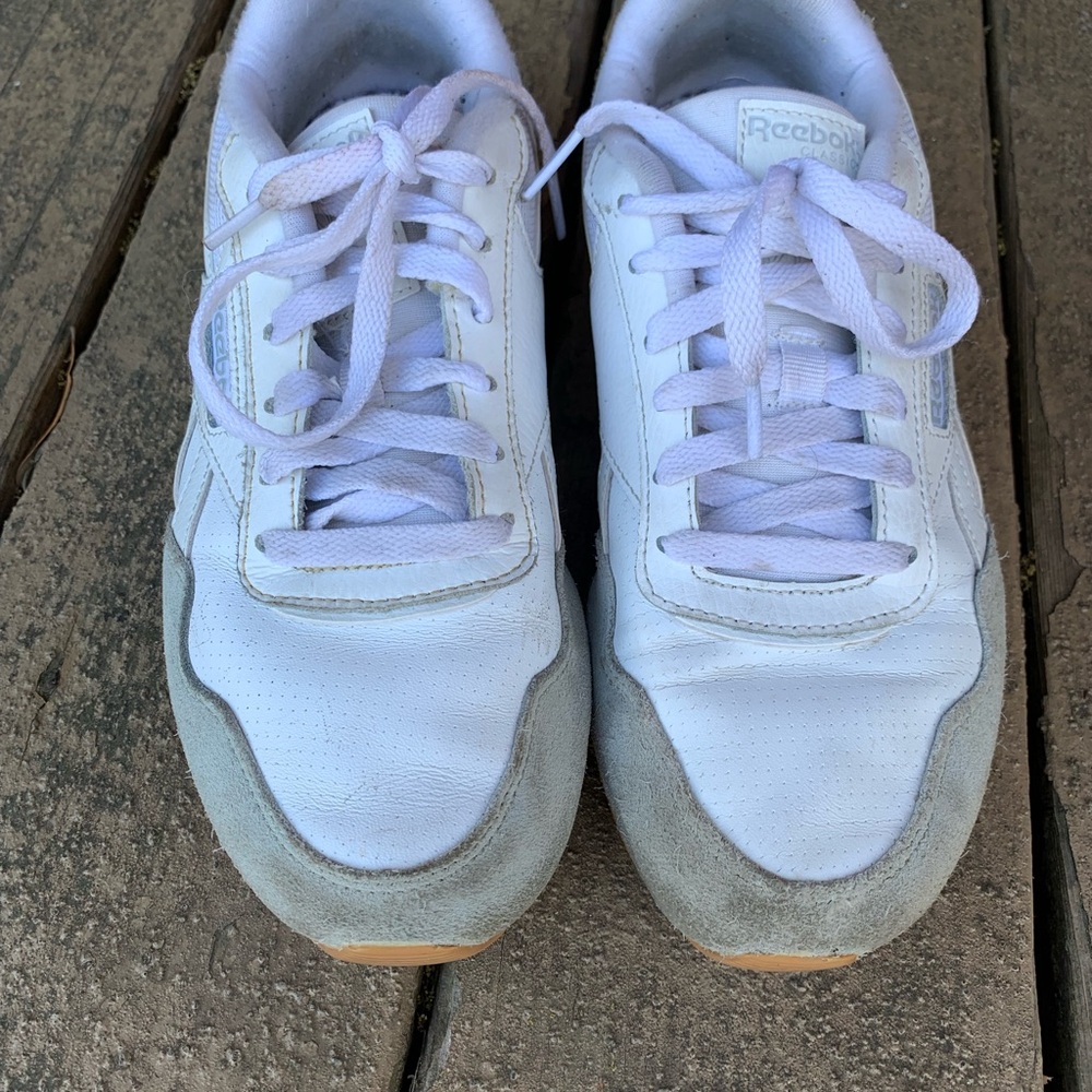 Reebok Classic White Leather Sneakers Gum Sole Women’s 7.5